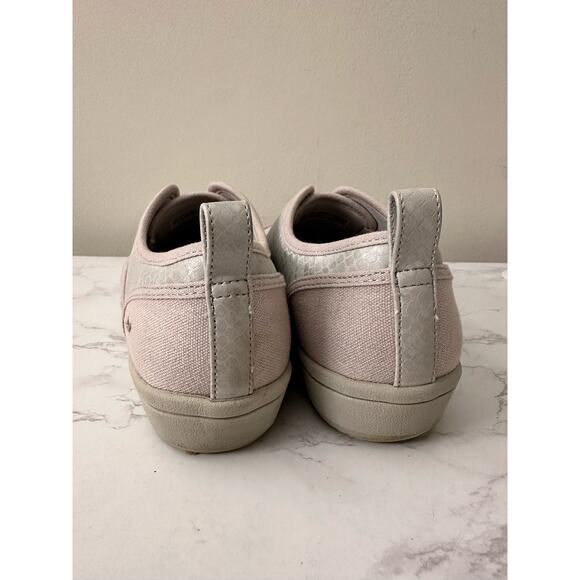 Vionic Shoes Slip On Beige Gray Sneakers US 7 EU 38 Silver Comfort Arch Support - Picture 5 of 6